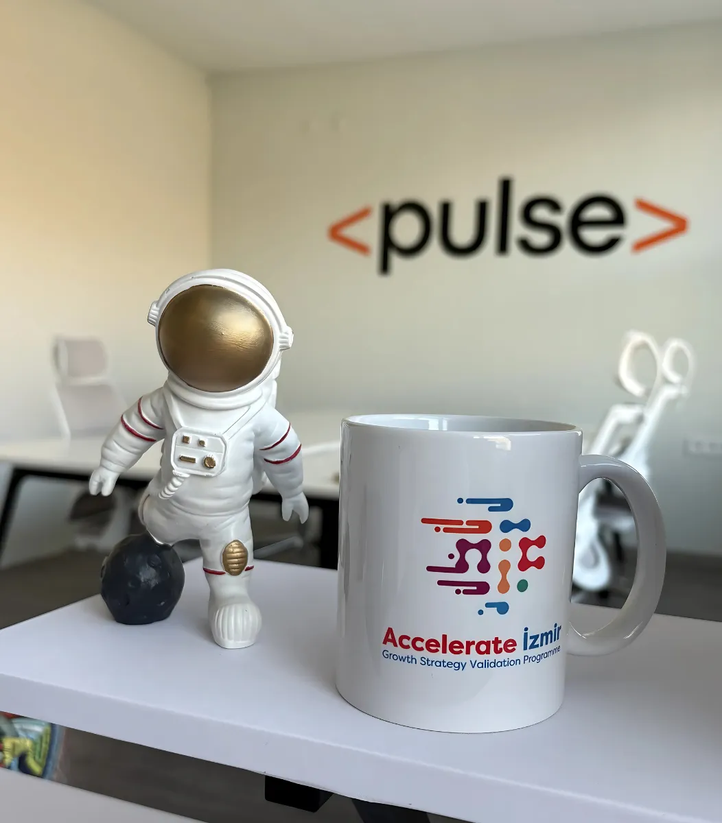 Team brainstorming session at Pulse